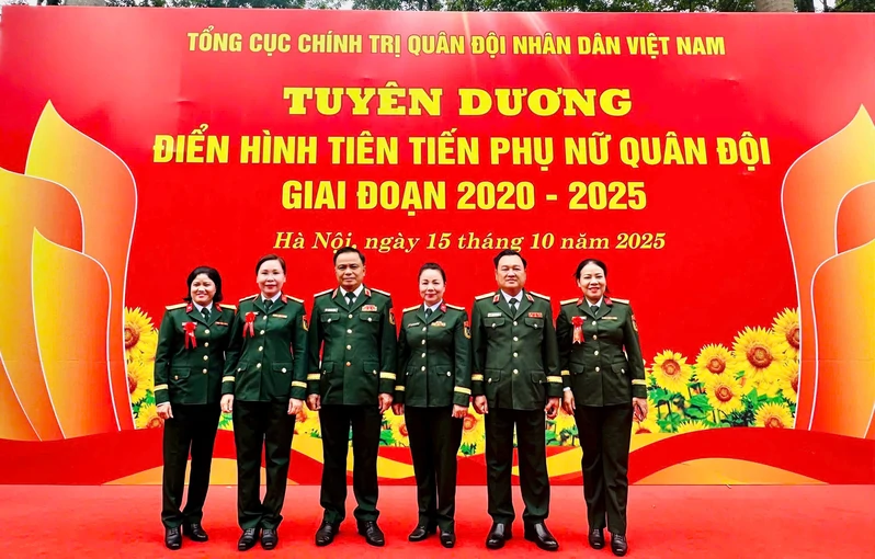 Công tác phụ nữ và phong trào phụ nữ LLVT Quân khu: Triển khai toàn diện, vững chắc, hiệu quả