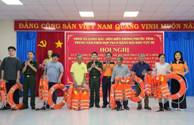 Đồn Biên phòng Phước Tỉnh: Nâng cao kiến thức pháp luật trong lĩnh vực thuỷ sản, an toàn giao thông hàng hải 