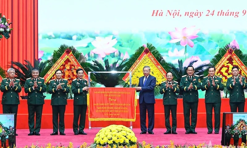 Đại hội Thi đua Quyết thắng toàn quân lần thứ XI thành công tốt đẹp
