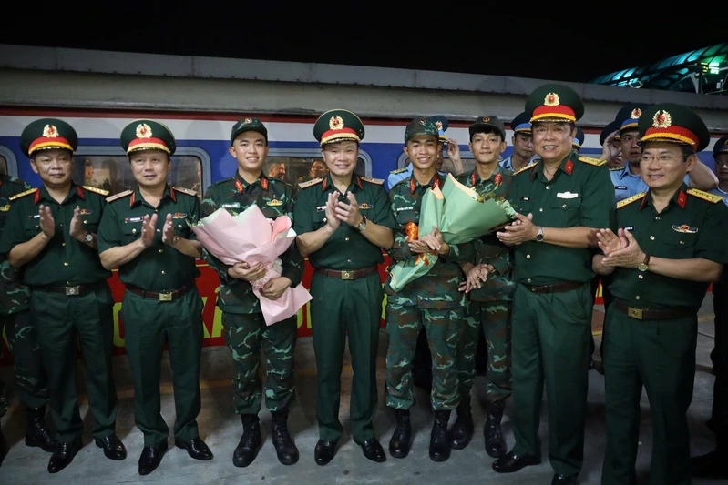 Chúng tôi sẽ nhớ mãi giây phút “Đi giữa lòng Nhân dân”