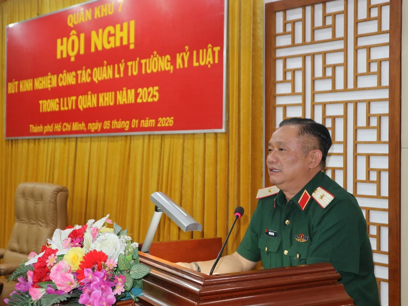 Hội nghị rút kinh nghiệm công tác quản lý tư tưởng, kỷ luật trong LLVT Quân khu năm 2025