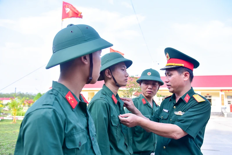 Những ngày đầu trong quân ngũ của chiến sĩ mới