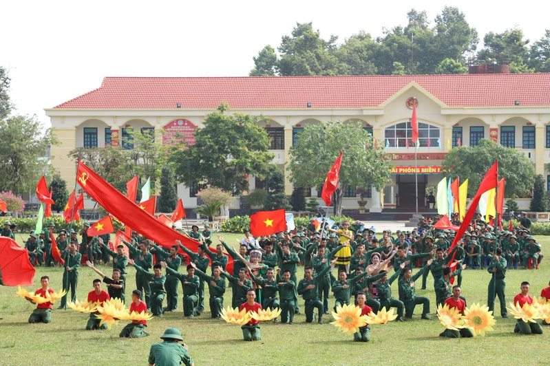 Hội thi vũ điệu trong sinh hoạt tập thể quân nhân tại Trung đoàn 4, Sư đoàn 5