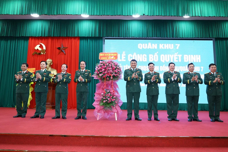 Công bố quyết định đổi tên Bộ Chỉ huy Quân sự thành phố Đồng Nai, Quân khu 7