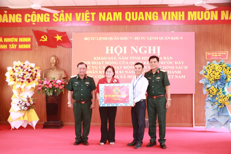 Quân khu 7, Quân khu 9 khảo sát, nắm tình hình địa bàn Quân khu 8 trước đây phục vụ hoạt động dân vận, chính sách
