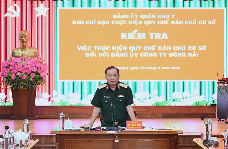 Quân khu 7 kiểm tra thực hiện Quy chế dân chủ cơ sở đối với Đảng ủy Công ty Đông Hải

