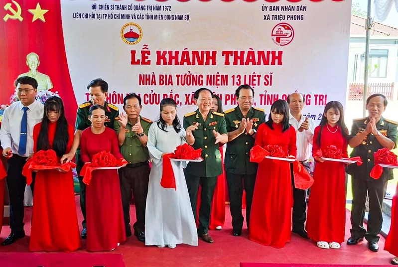 Khánh thành Nhà bia tưởng niệm liệt sĩ hy sinh tại xã Triệu Phong