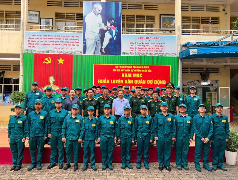 Ban CHQS phường Xuân Hòa khai mạc huấn luyện Dân quân cơ động năm 2026