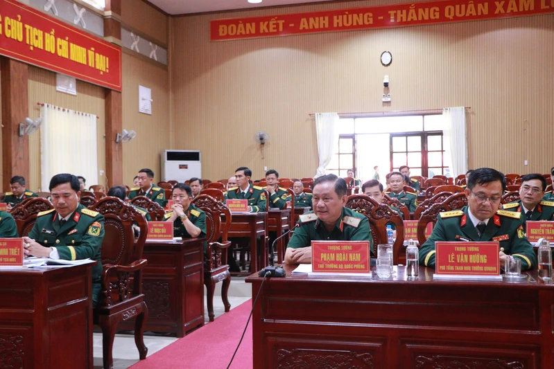 Sư đoàn 7 tổ chức tổng duyệt Lễ kỷ niệm 60 năm ngày truyền thống