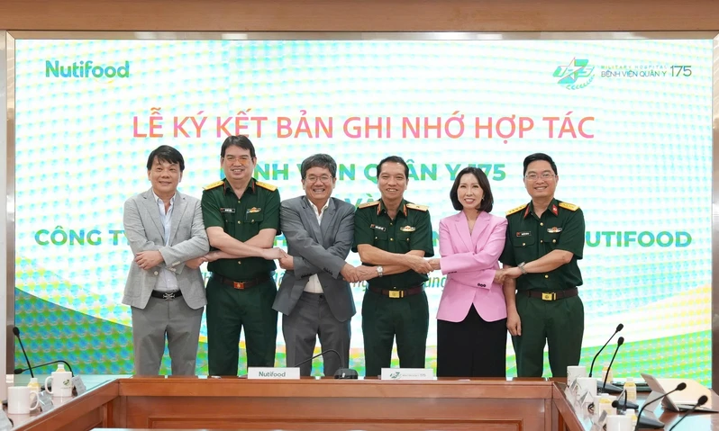 Bệnh viện Quân y 175 hợp tác nghiên cứu khoa học về dinh dưỡng Việt