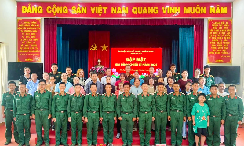 Kho VK102 tổ chức gặp mặt gia đình chiến sĩ