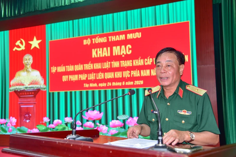 Khai mạc tập huấn toàn quân triển khai Luật Tình trạng khẩn cấp và các văn bản quy phạm pháp luật