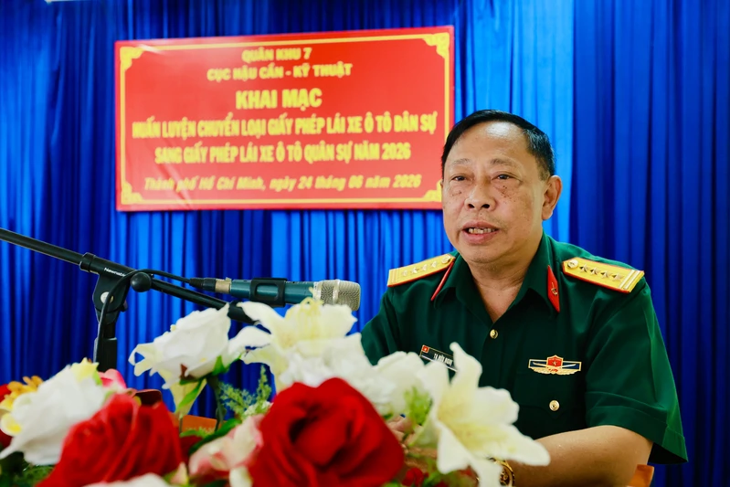 Khai mạc huấn luyện chuyển đổi giấy phép lái xe dân sự sang quân sự năm 2026

