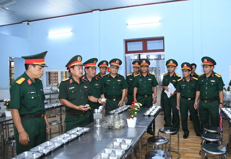 Bộ Tư lệnh Quân khu 7 kiểm tra công tác chuẩn bị tham gia Hội thi “Doanh trại chính quy, xanh, sạch, đẹp” toàn quân năm 2026