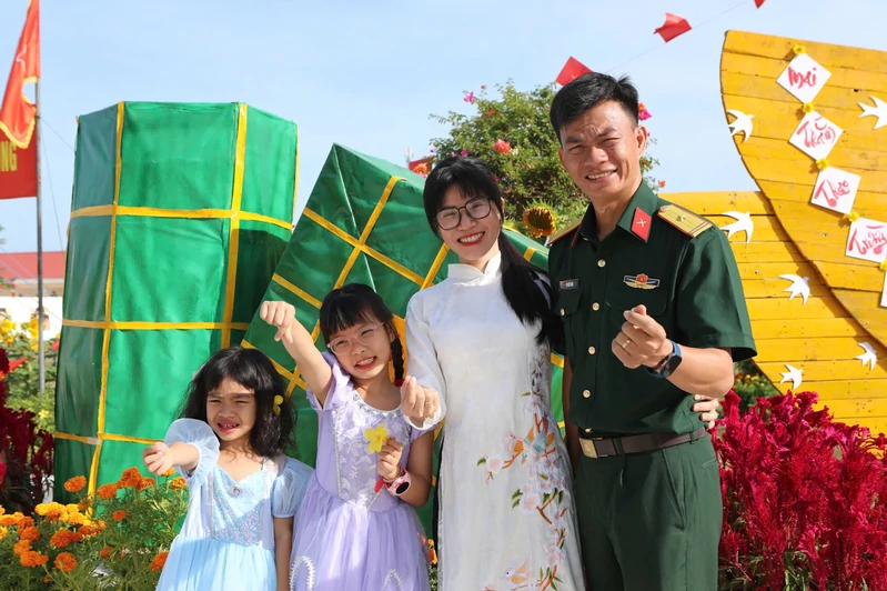 Giữ lửa hạnh phúc trong môi trường Quân đội