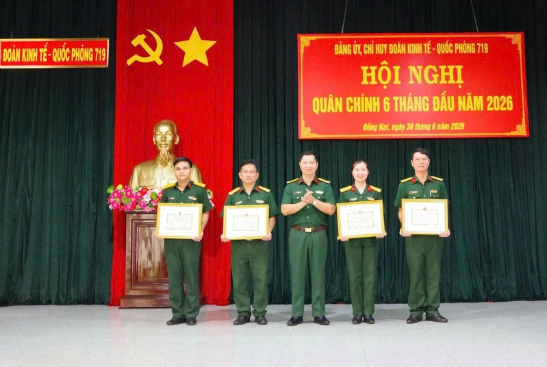 Đoàn Kinh tế - Quốc phòng 719, Binh đoàn 16 tổ chức Hội nghị Quân chính 6 tháng đầu năm