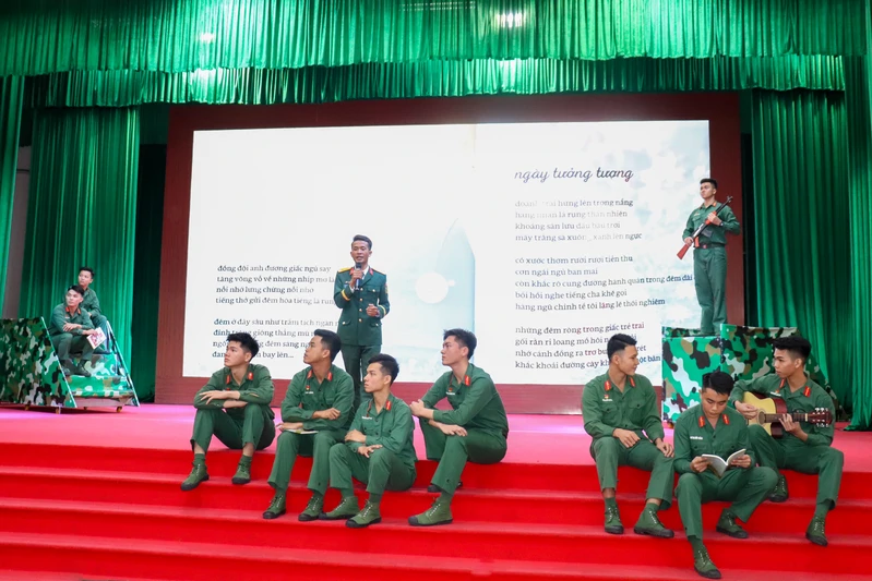 Lan tỏa nhiệt huyết tuổi trẻ Sư đoàn 5 qua hội thi cán bộ Đoàn giỏi và tuyên truyền viên trẻ