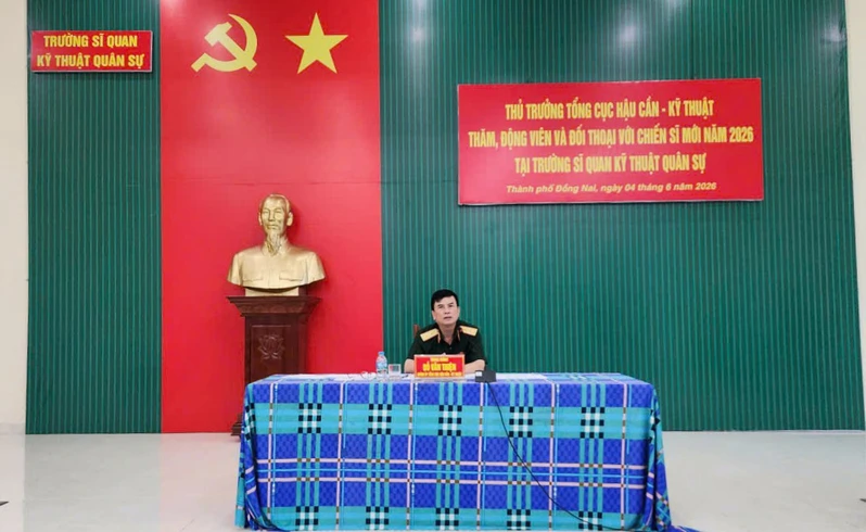 Thủ trưởng Tổng cục Hậu cần - Kỹ thuật đối thoại chiến sĩ mới năm 2026