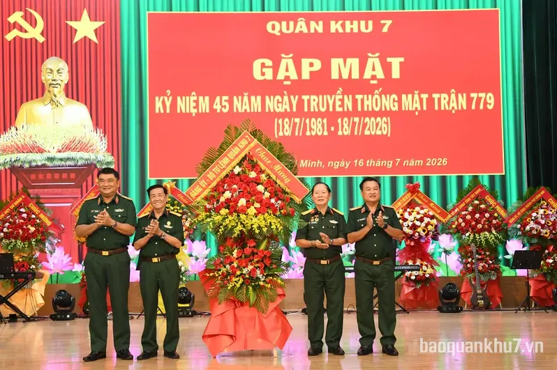 Quân khu 7 gặp mặt kỷ niệm 45 năm Ngày truyền thống Mặt trận 779