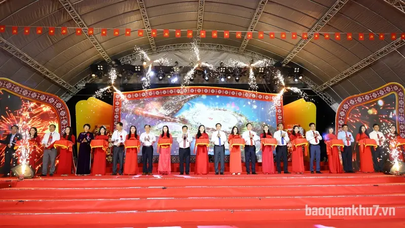Lâm Đồng khánh thành Quảng trường Trung tâm Gia Nghĩa và Khu liên hợp Bảo tàng - Thư viện - Công viên