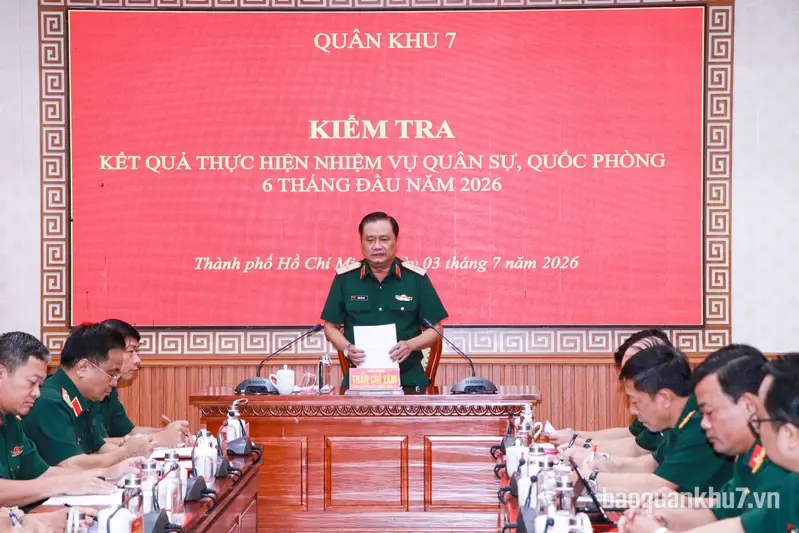 Quân khu 7 kiểm tra công tác quân sự, quốc phòng tại Bộ Tư lệnh Thành phố Hồ Chí Minh 