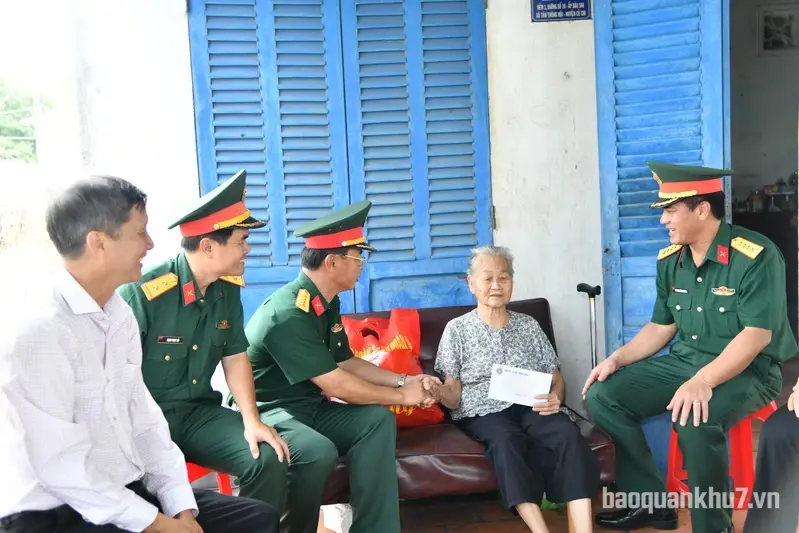Sư đoàn 9 nâng cao chất lượng công tác dân vận, xây dựng thế trận lòng dân vững chắc
