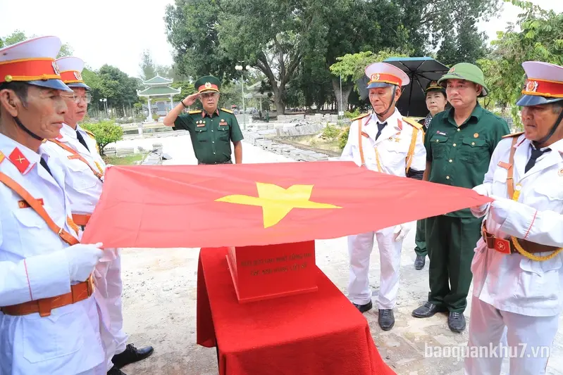 Hội Hỗ trợ gia đình liệt sĩ Việt Nam phía Nam tổ chức di dời hài cốt liệt sĩ về quê an táng