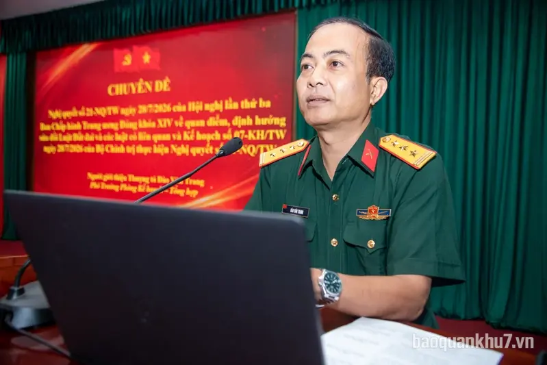 Thường vụ Đảng ủy Cục Chính trị tổ chức nghiên cứu, học tập, quán triệt và triển khai thực hiện nghị quyết hội nghị lần thứ Ba, Ban Chấp hành Trung ương Đảng khóa XIV