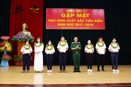 Hướng tới Đại hội XII Công đoàn Việt Nam (Nhiệm kỳ 2018-2023)
Kỳ 2: Kết quả nổi bật trong thực hiện Nghị quyết Đại hội Công đoàn Việt Nam lần thứ XI (2013 - 2018)