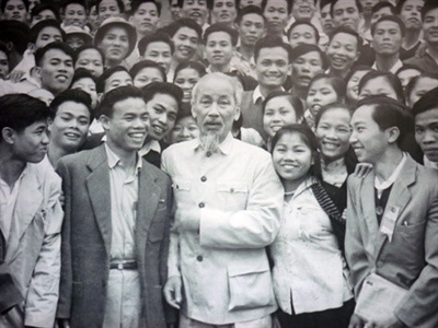 Lời Bác Hồ dạy ngày này năm xưa: Thanh niên phải luôn luôn rèn luyện đạo đức cách mạng