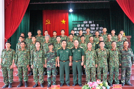 Quân khu 7 giao nhiệm vụ cho Đoàn cán bộ trinh sát viên tham gia Hội thi Quân Báo – Trinh Sát toàn quân năm 2018