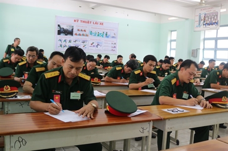 Thi sát hạch, cấp giấy phép, nâng hạng giấy phép xe ô tô quân sự năm 2018