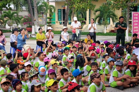 Buổi học ngoại khóa tại đồn Biên phòng Mũi Né