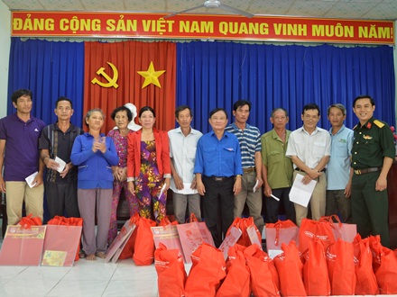 Đoàn Thanh niên Bộ Tư lệnh TP.HCM phối hợp về nguồn tại căn cứ Bảy Ngàn – Cái Tắc