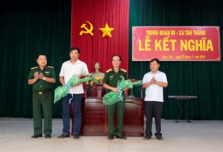 Trung đoàn 88 kết nghĩa với xã Tân Thắng