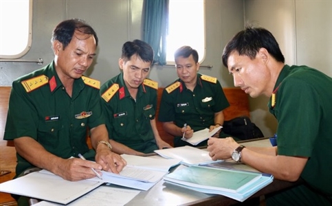 Kiểm tra phương tiện kỹ thuật của Trung đoàn 657