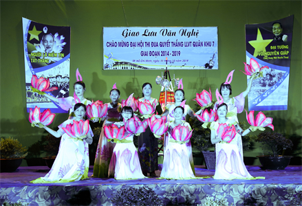 Lữ đoàn Thông tin 23 giao lưu văn nghệ chào mừng Đại hội Thi đua Quyết thắng
