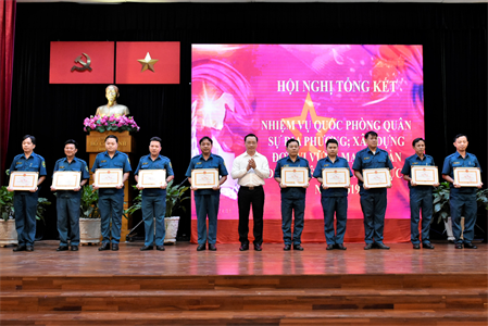 LLVT quận 8 tổng kết công tác quân sự quốc phòng địa phương năm 2019