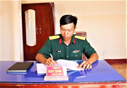 Vươn lên từ người chiến sĩ