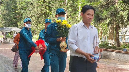 Quy tập hài cốt liệt sĩ Nguyễn Kim Huệ