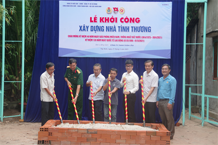 Khối dân, chính, Đảng Thành phố Hồ Chí Minh về nguồn trên địa bàn tỉnh Tây Ninh