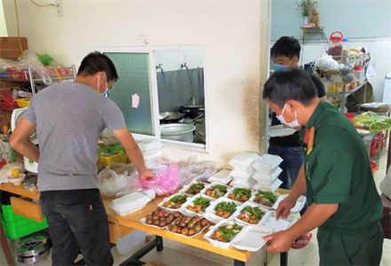 Ấm lòng ở khu cách ly tập trung