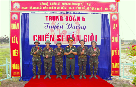 Thi đua về đích, lập thành tích mừng ngày truyền thống