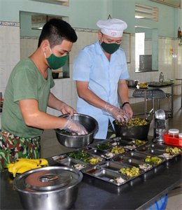 Chữ tâm, chữ tình của lính nuôi quân