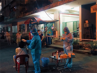 TPHCM: Xu hướng giảm ca nhiễm trong cộng đồng sau 7 ngày thực hiện Chỉ thị 16