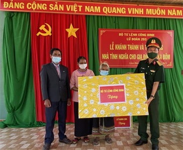 Tặng nhà tình nghĩa cho gia đình chính sách ở huyện Bảo Lâm, tỉnh Lâm Đồng