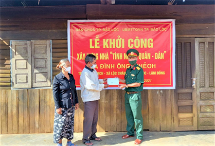 Khởi công xây nhà nghĩa tình quân - dân tặng hộ nghèo đồng bào dân tộc thiểu số