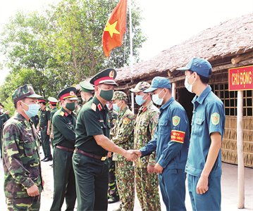 Các tập thể, cá nhân được Bộ Tư lệnh Quân khu tặng bằng khen có thành tích xuất sắc trong công tác phòng, chống Covid-19