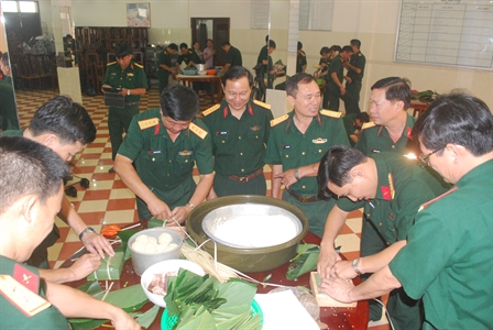 Cục Hậu cần Quân khu 7 hội thi bánh chưng ngày tết