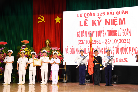 Lữ đoàn 125 kỷ niệm 60 năm Ngày Truyền thống